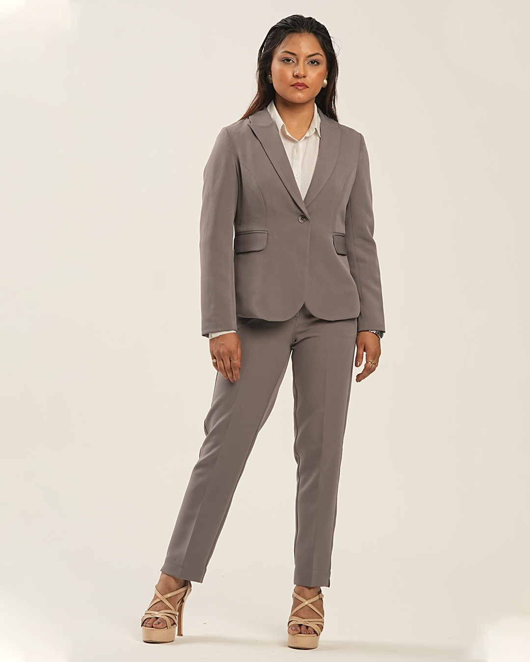 THE SIGNATURE COLLECTION - Straight Fit Medium Waist Trousers - Ashen Set - Grey