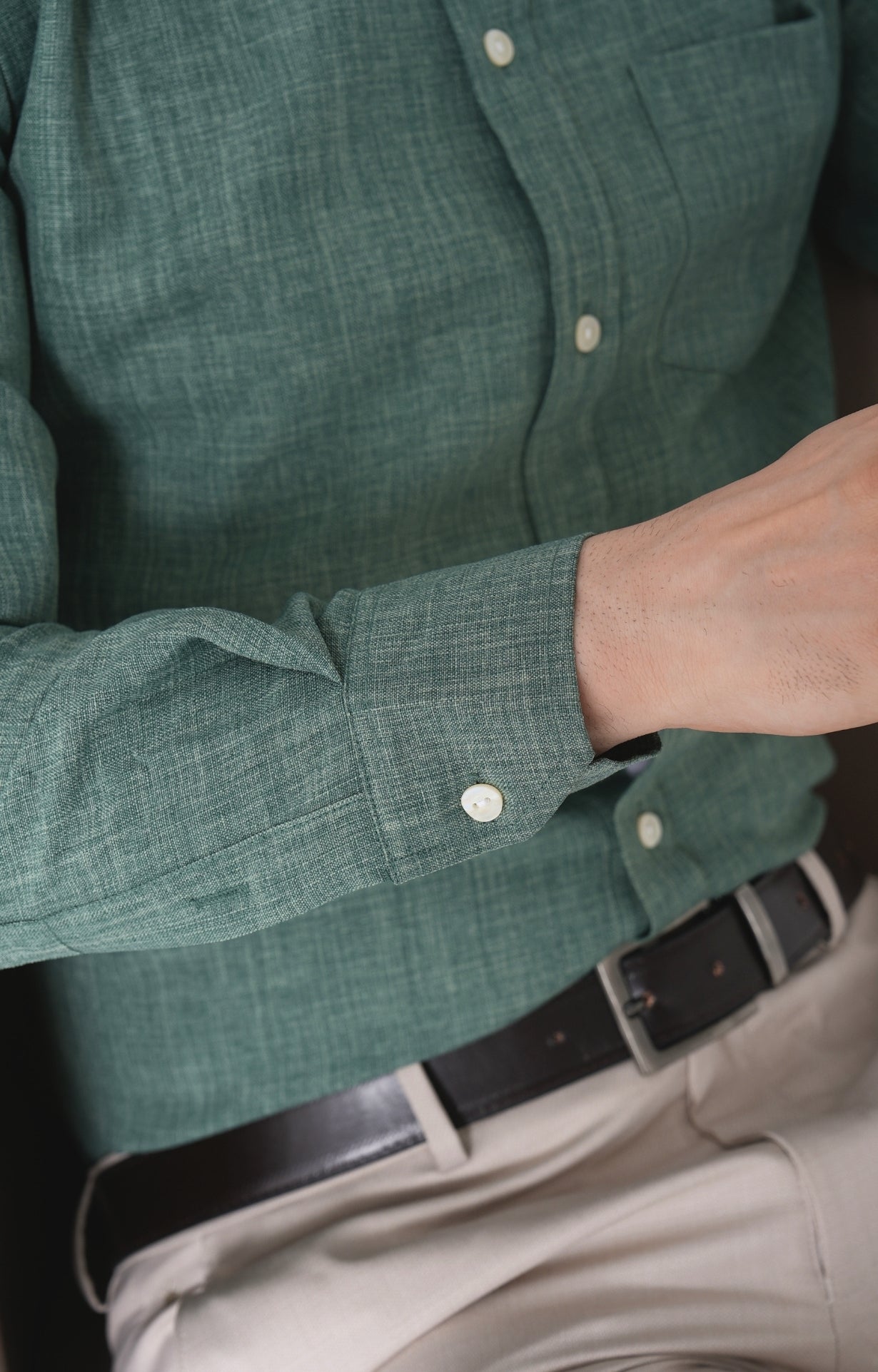 Image of Men's Basic Solid Linen Shirt - Green