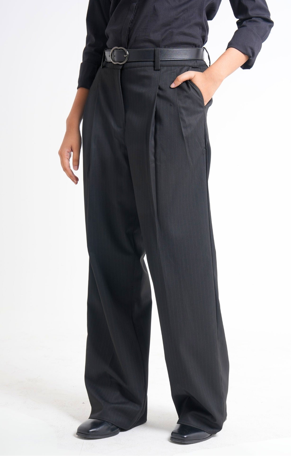 The Power Pleat Trousers - Black