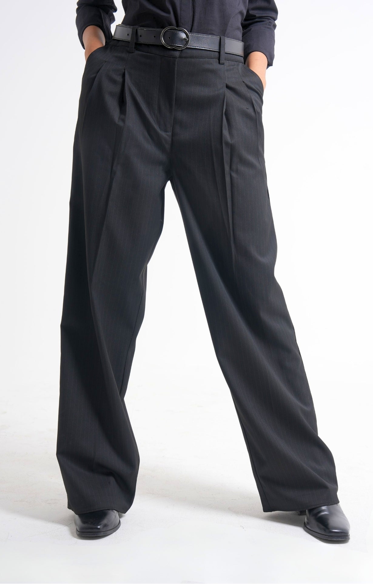 The Power Pleat Trousers - Black