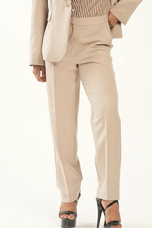 Signature Straight Fit Medium Waist Trousers – Dune (Beige)