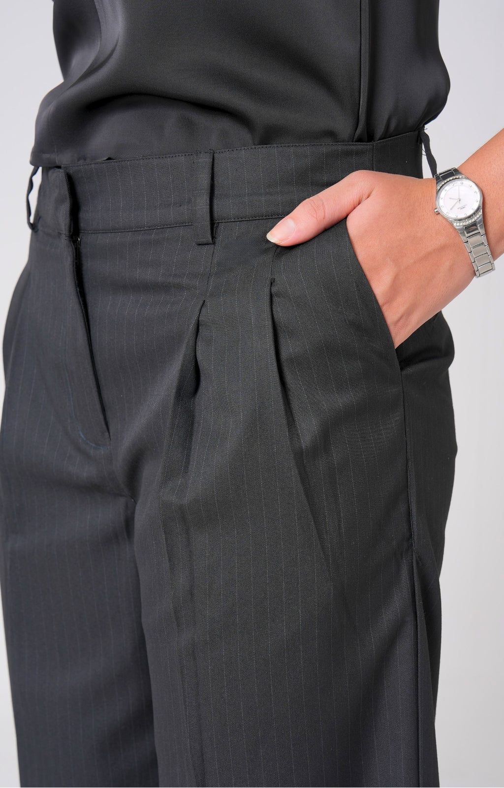 The Power Pleat Trousers - Black
