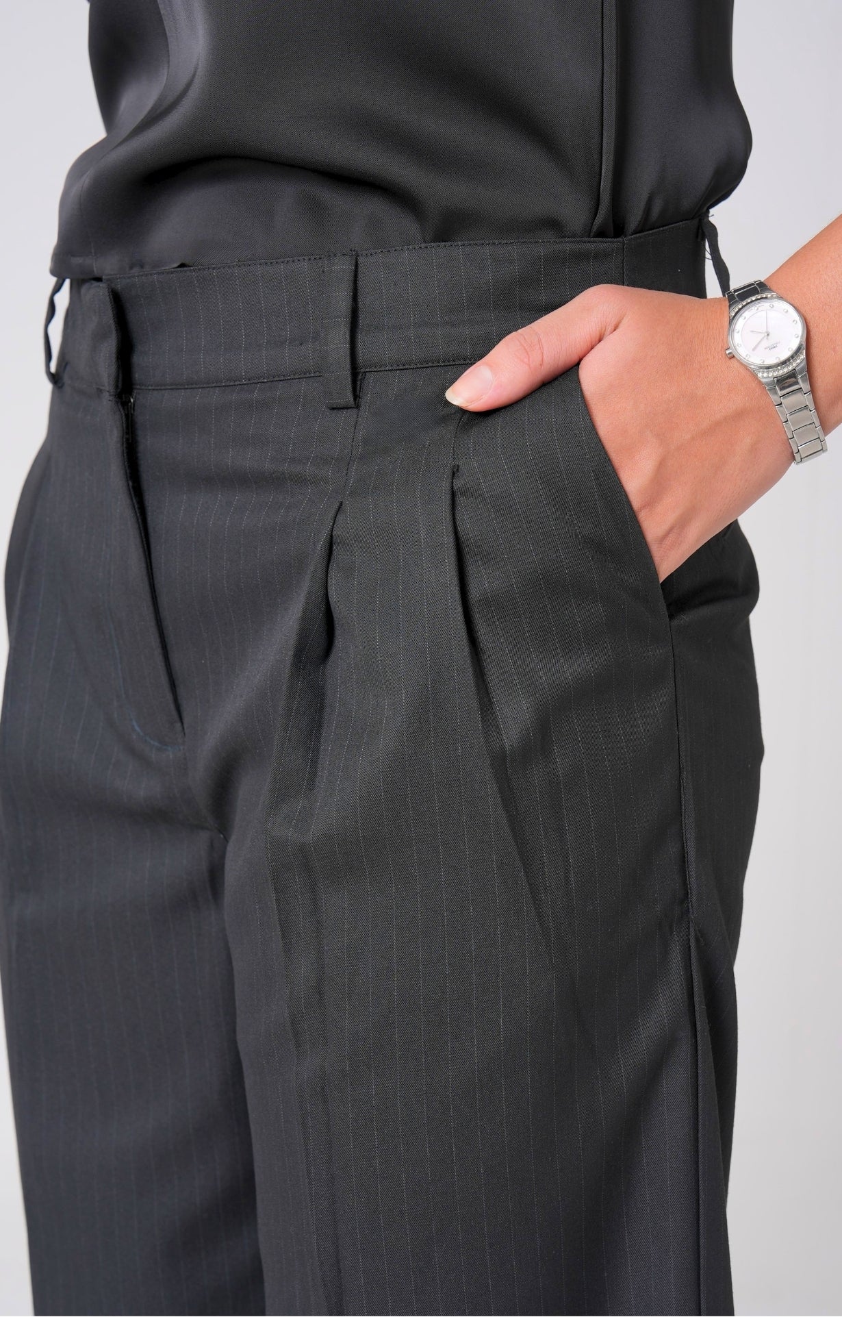 The Power Pleat Trousers - Black