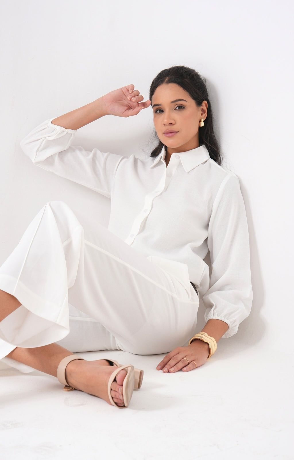 The Relaxed Cuff Linen Shirt - White