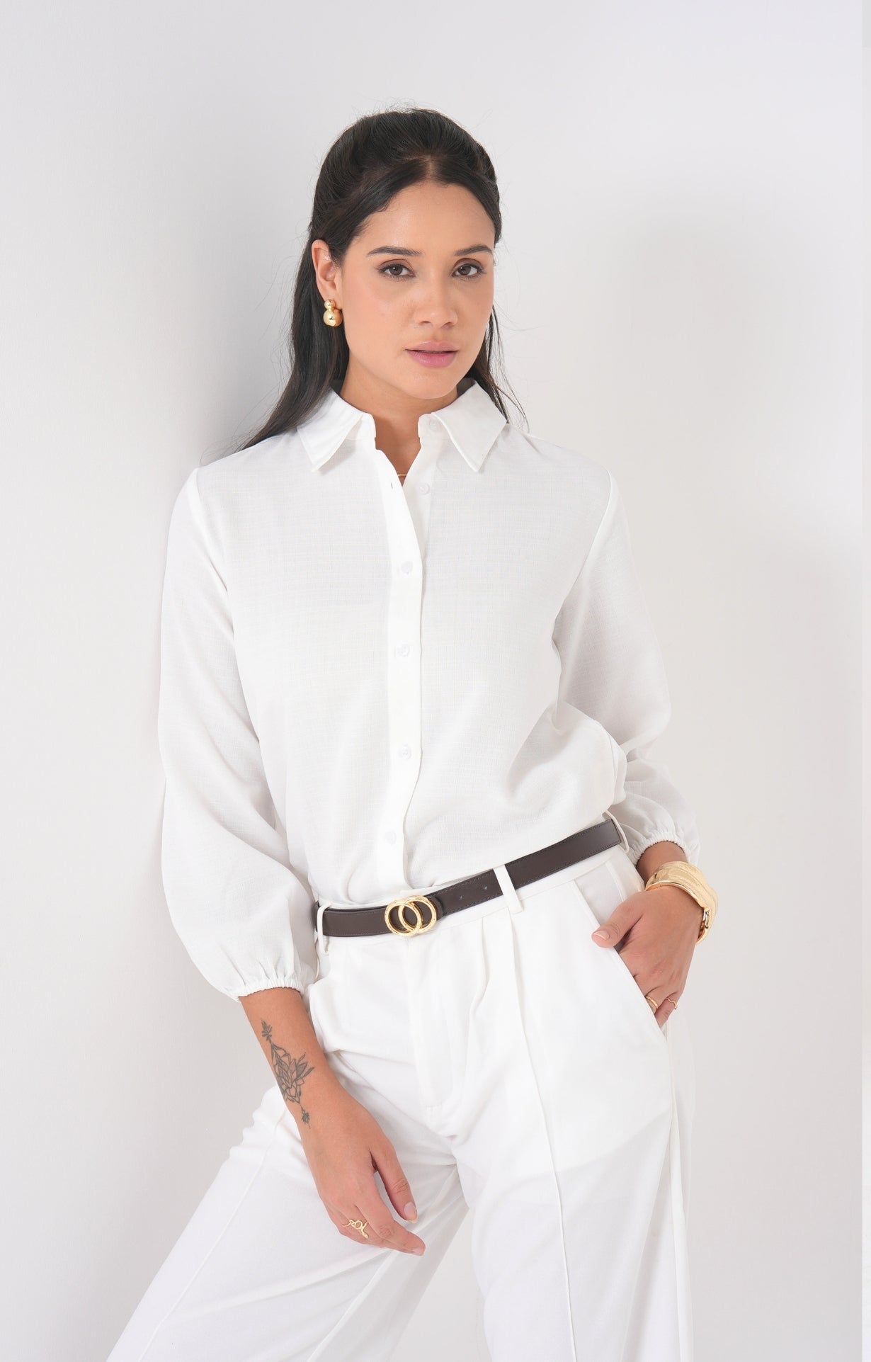 Image of The Relaxed Cuff Linen Shirt - White