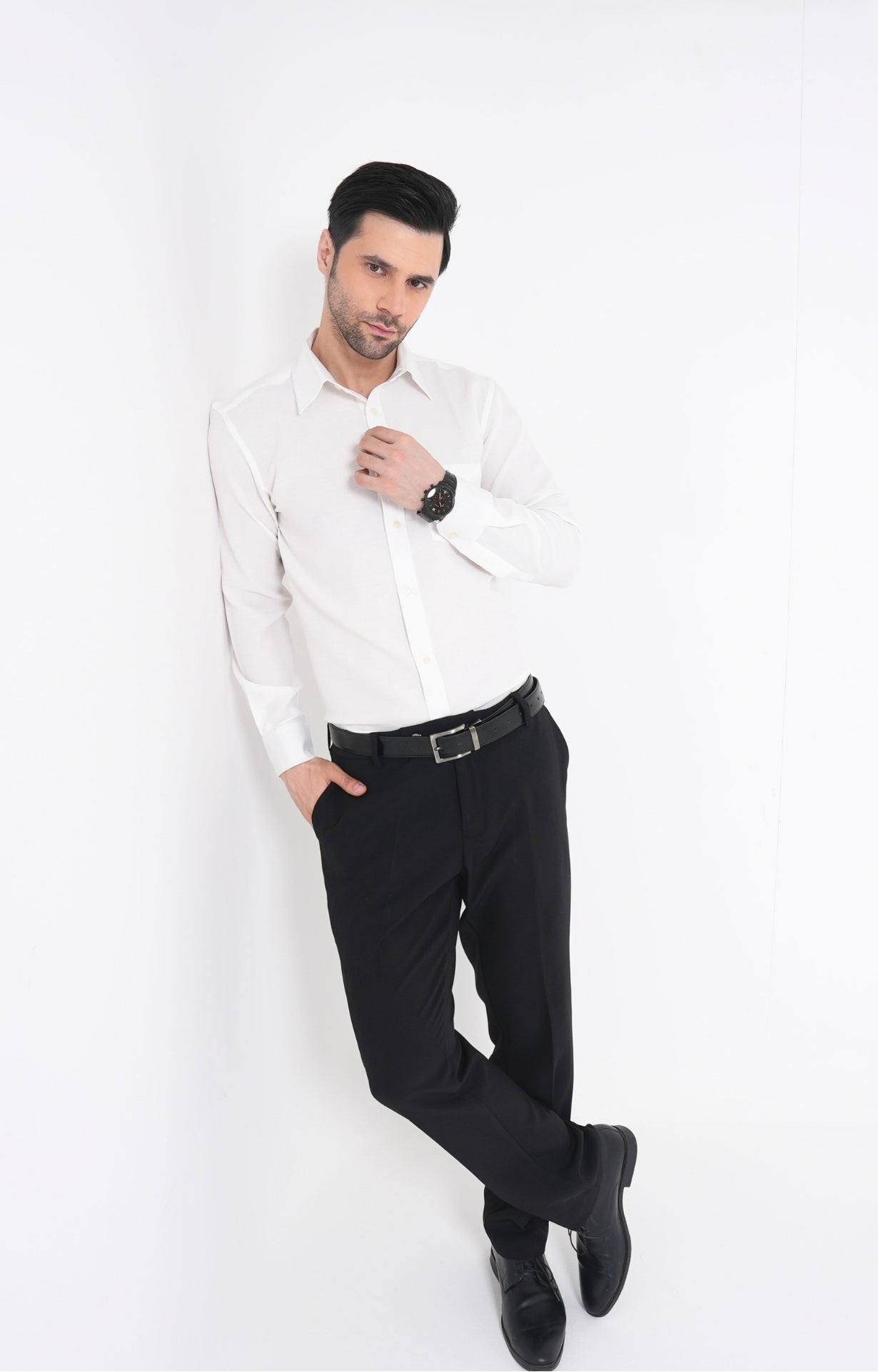 Image of Men's Basic Solid Linen Shirt - White